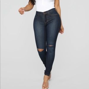 NWT Fashion Nova Canopy jeans in dark denim